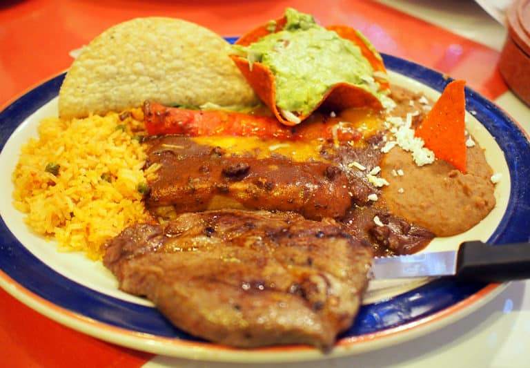 Mi Tierra Cafe Y Panaderia, San Antonio Texas | The Yums